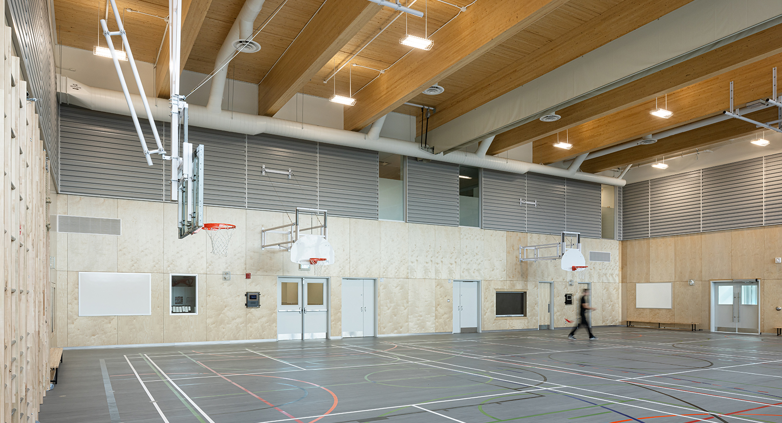 Des Grands-Bâtisseurs elementary school