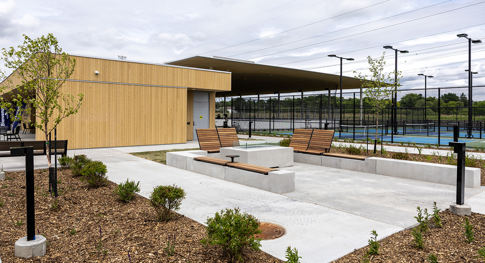 Patinoire couverte et réfrigérée du parc Marie-Victorin