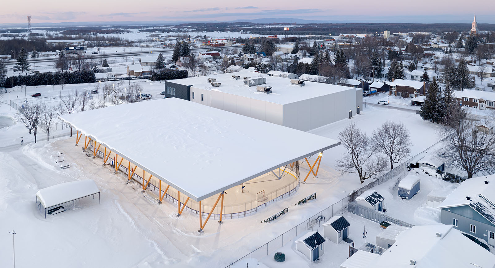 Parc Terry-Fox refrigerated skating rink