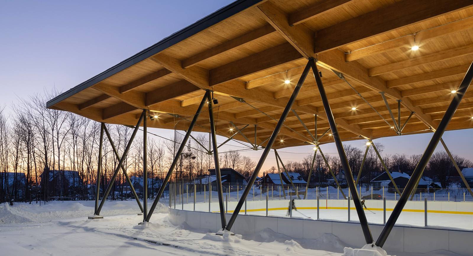 Patinoire couverture du parc des Saphirs (domaine du Boisé)