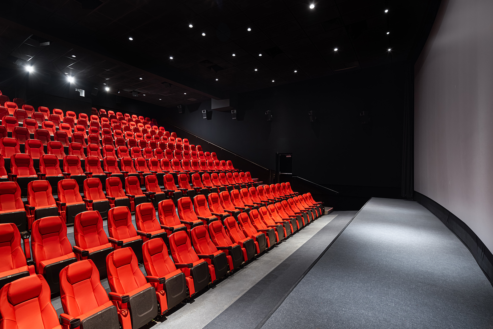 Le Clap cinemas