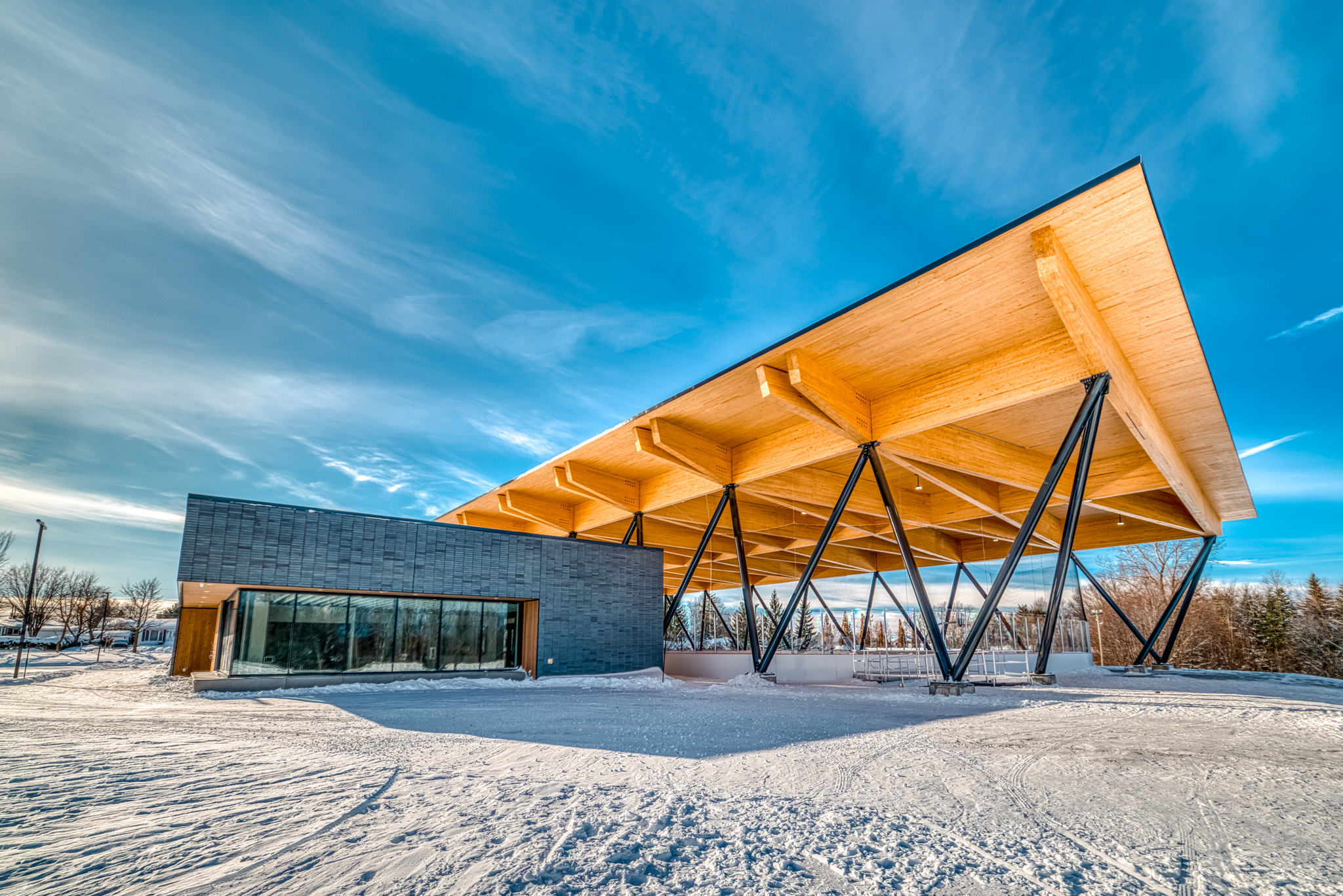 Terre-des-Jeunes Park Multifunctional Complex